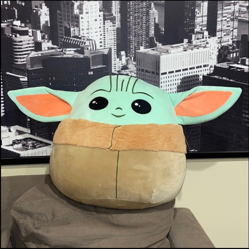 Baby yoda squish mellow